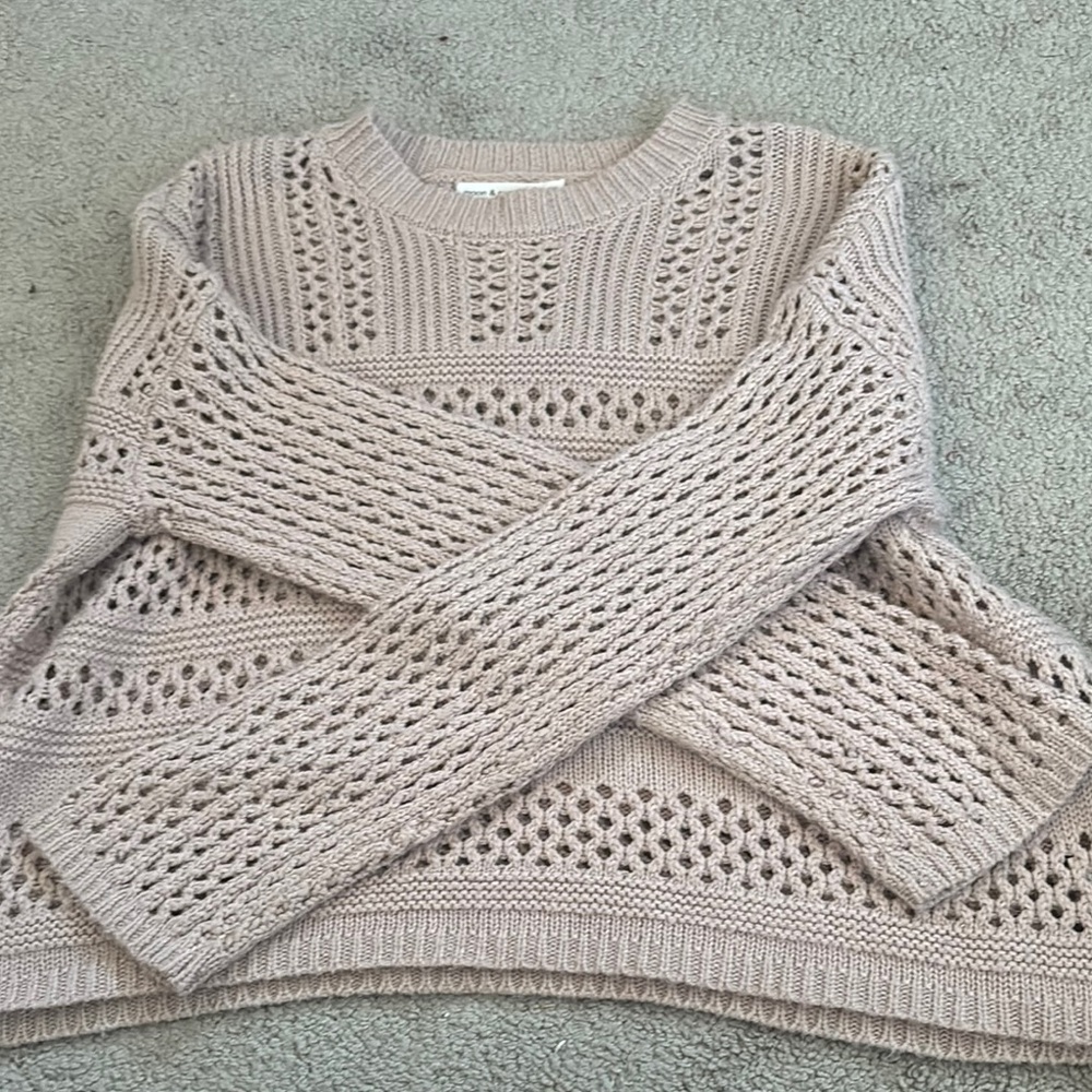 Women's Knit Sweater in Cream